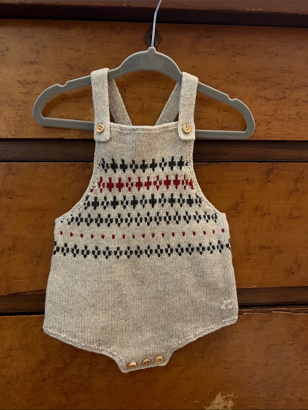 BNWT Bonpoint Baby Knit Romper in Grey with Red Pattern